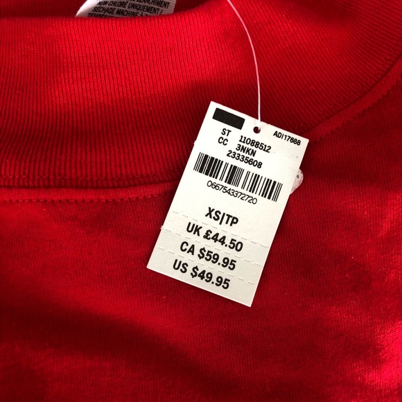 🆕Victoria Secret PINK Sequence Christmas Top - Picture 2 of 6